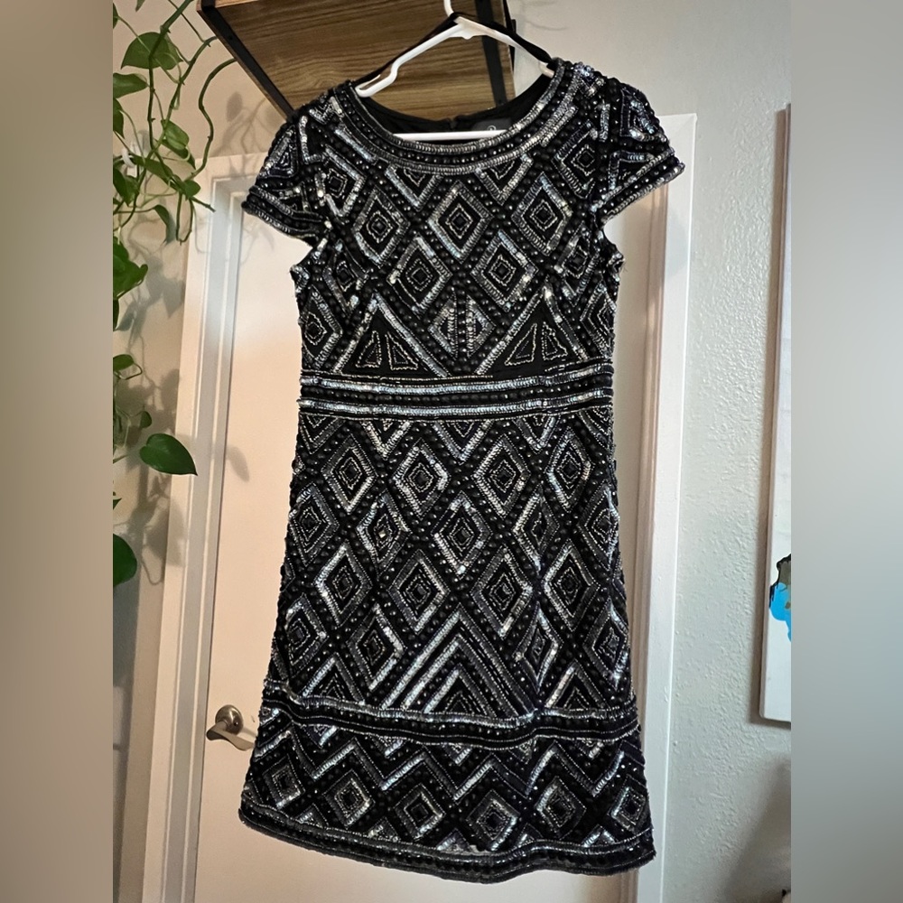 Adrianna Papell Short Sleeve Black/Silver Beaded Cocktail Dress Size 10